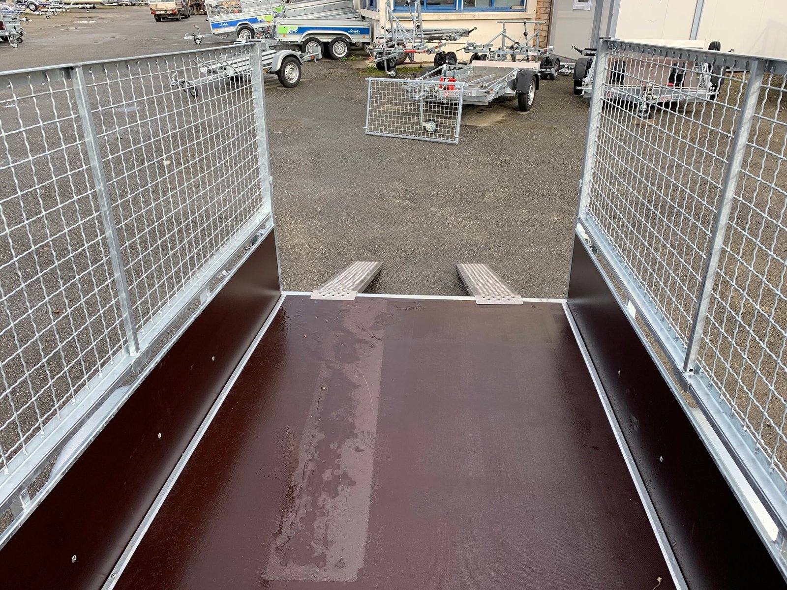 Remorque Polyvalente RenforcÉe EN Bois Lider - 1 Essieu FreinÉ - Ptac : 750 Kg - 251 X 133 Cm – Image 2