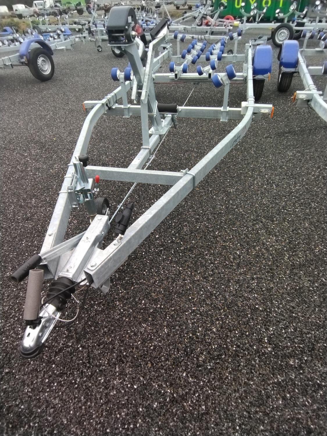Porte Bateau Multi-rouleaux Galaxy - GS12 / G820 - Ptac : 1200KG - 1 Essieu – Image 12