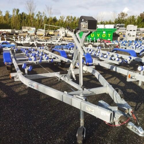 Porte Bateau Multi-rouleaux Galaxy -GD18 / G2702 – Ptac : 3500 Kg – 2 Essieux