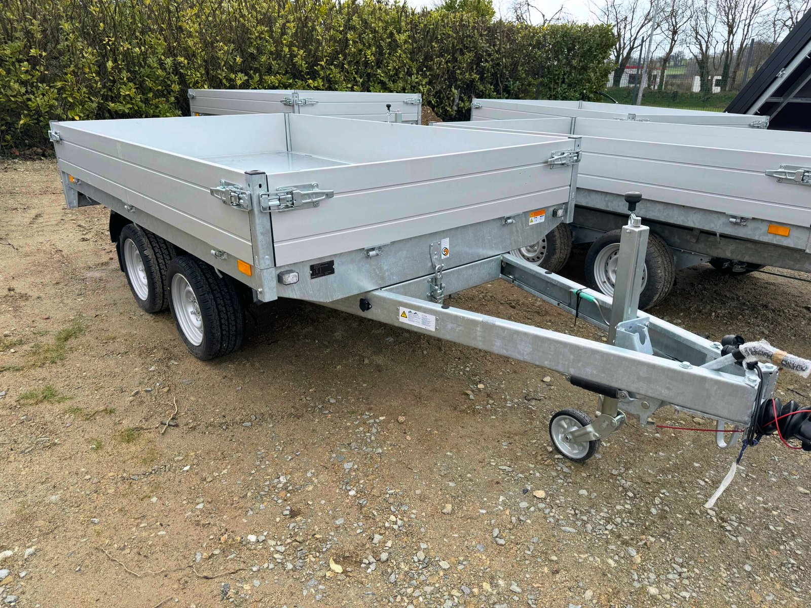 Remorque Benne Saris - K1276 - 276 X 170 Cm - Ptac : 2700 Kg - 2 Essieux - FreinÉe – Image 2