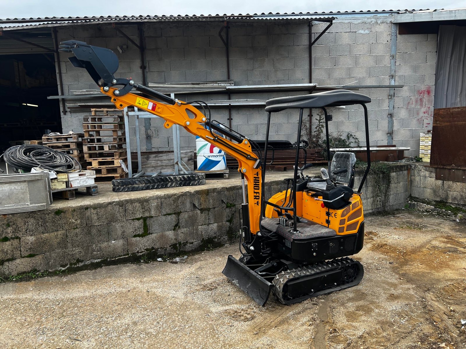 Mini-pelle Electrique HT15 Engin Neuf / Matériel Neuf – Image 5