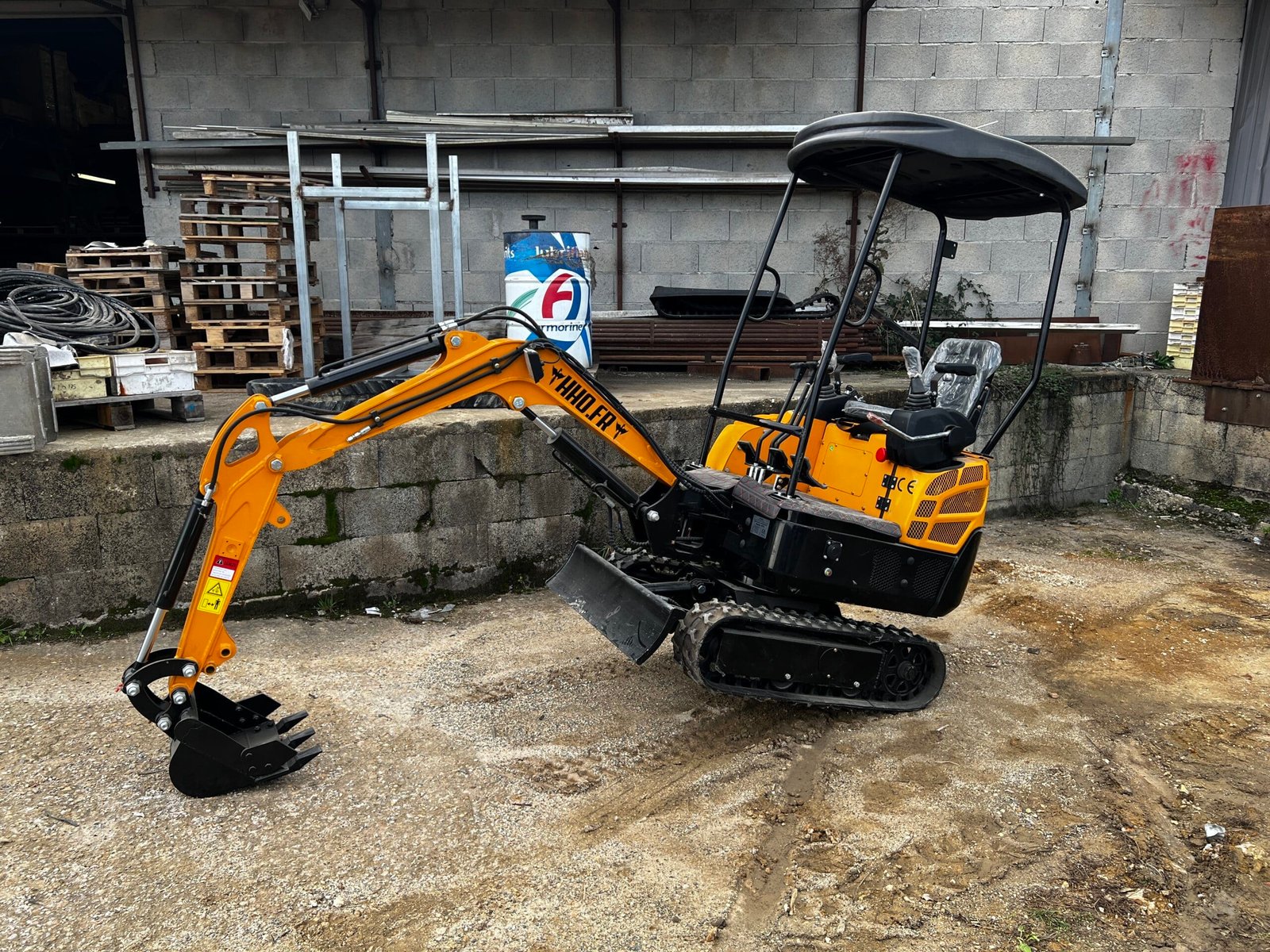 Mini-pelle Electrique HT15 Engin Neuf / Matériel Neuf – Image 8