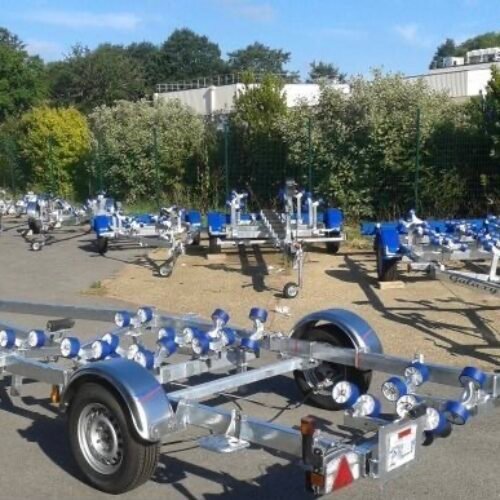 Porte Bateau Immergeable Sun Way Fast – D2413 – Ptac : 1350KG – Kit Rouleaux – 1 Essieu FreinÉ