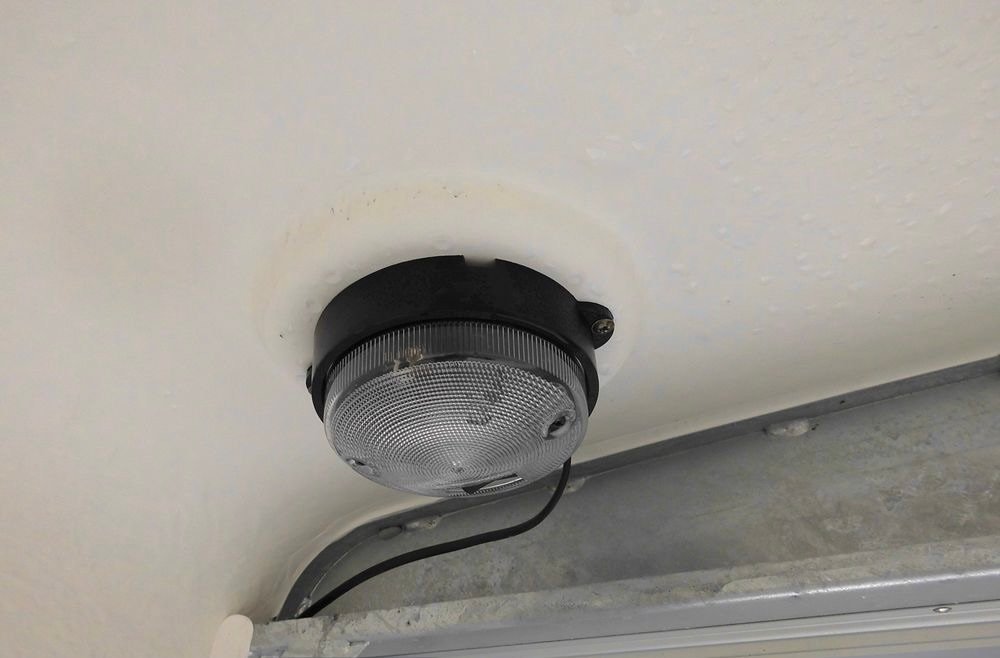 Remorque Fourgon EN Aluminium + Porte LatÉrale Debon C700 Roadster - Ptac : 2600 Kg - 376X179XH200 Cm – Image 12