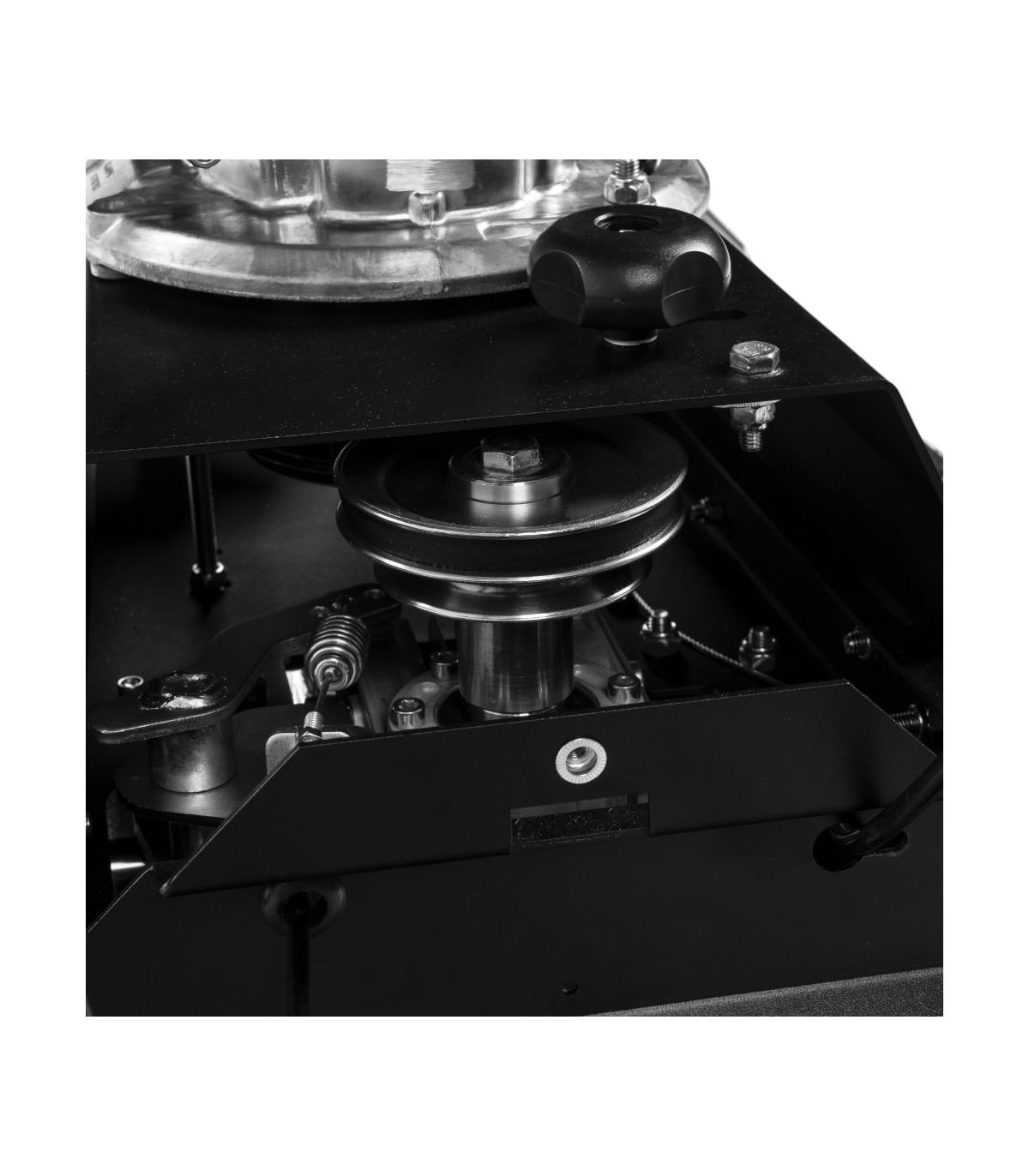 Tondeuse Débroussailleuse Thermique 58 cm, Moteur Honda 201 cm³, 2 Vitesses – Texas Multicut 580H – Image 10