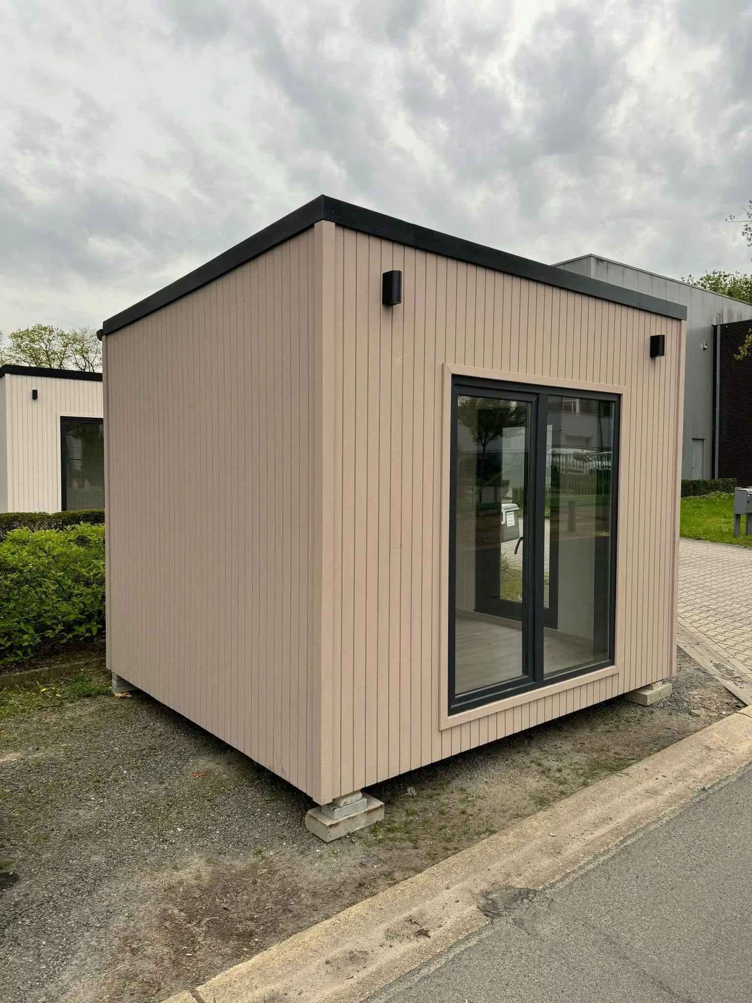 Containers aménagés - Bureau de jardin isolé 10,5 m²